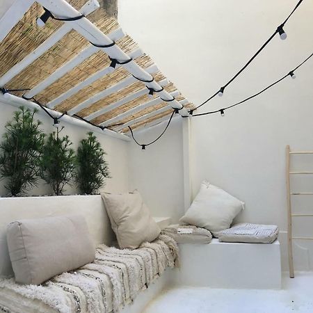 Apartmán Mirmont Greek Style Bordeaux Exteriér fotografie