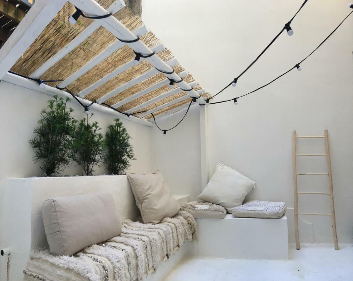 Apartmán Mirmont Greek Style Bordeaux Exteriér fotografie